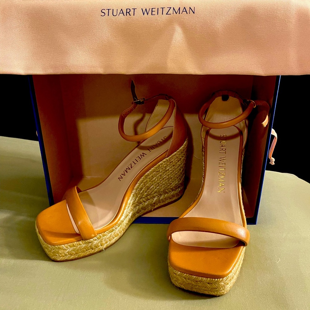 New Stuart Weizmann wedge espadril size 8